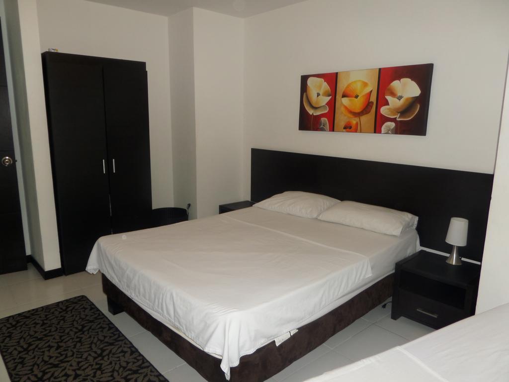 Apartasuites San Marcos Cali Phòng bức ảnh